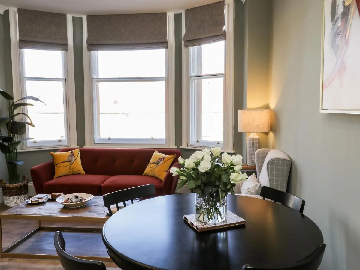 Saltern Suite Saltburn-by-the-Sea 0*,